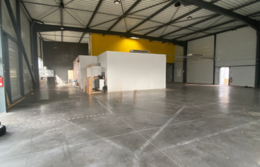 Location local commercial 511 m² Rillieux La Pape