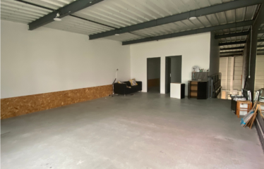 Location local commercial 511 m² Rillieux La Pape